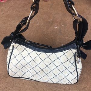 Dooney Bourke purse